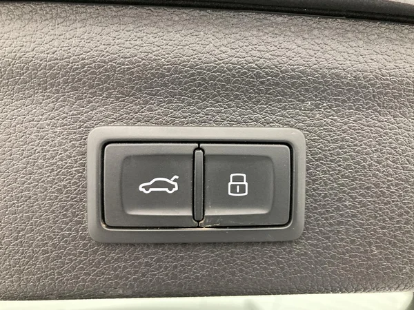 AUDI Q3 PHEV (2022) — foto 8 van 36