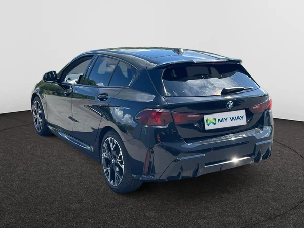 BMW 1 (F70) (2025) — foto 12 van 21
