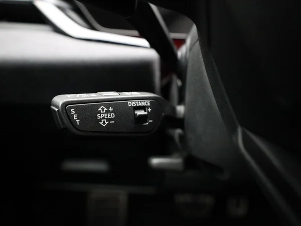 AUDI A5 Avant e-hybrid (PHEV) (2025) — foto 9 van 23