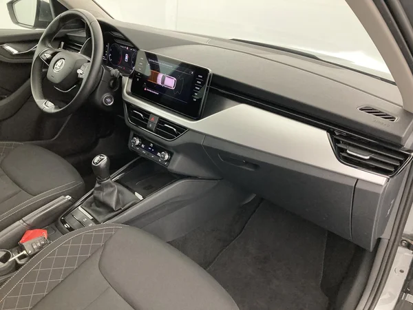SKODA Kamiq (2023) — foto 35 van 36