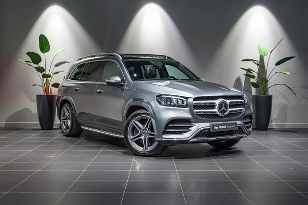 Mercedes-Benz GLS (2021) — foto 23 van 56