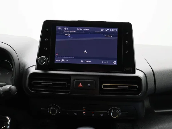 Fiat Doblò (2023) — foto 20 van 39