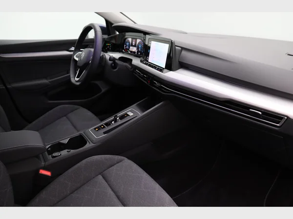 VOLKSWAGEN Golf VIII (2023) — foto 11 van 16