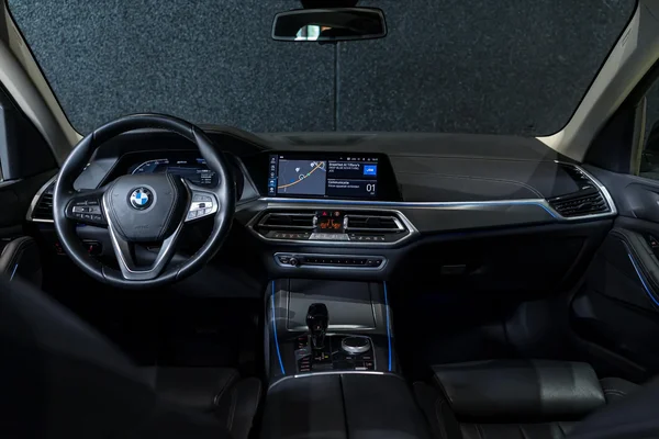 BMW X5 (2021) — foto 13 van 43