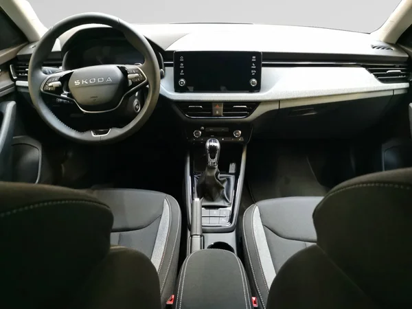 SKODA Kamiq (2026) — foto 9 van 15