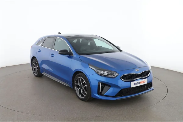 Kia pro_cee'd (2020) — foto 14 van 16