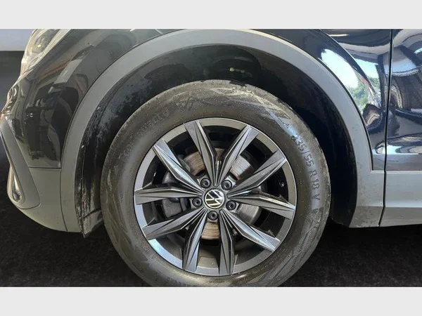 Volkswagen Tiguan Allspace (2022) — foto 28 van 29