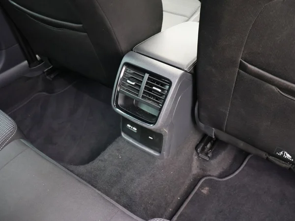 SKODA Octavia Combi (2024) — foto 5 van 27