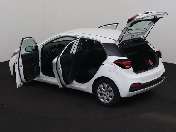 HYUNDAI i20 (2019) — foto 23 van 24