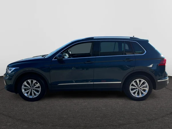 VOLKSWAGEN Tiguan (2025) — foto 20 van 24