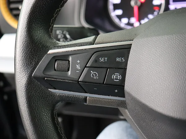 SEAT Arona (2022) — foto 9 van 27