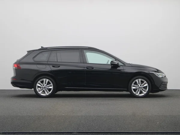 VOLKSWAGEN Golf Variant VIII Dsl (2024) — foto 17 van 19