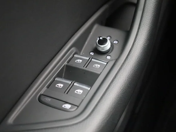 Audi A5 (2021) — foto 27 van 43