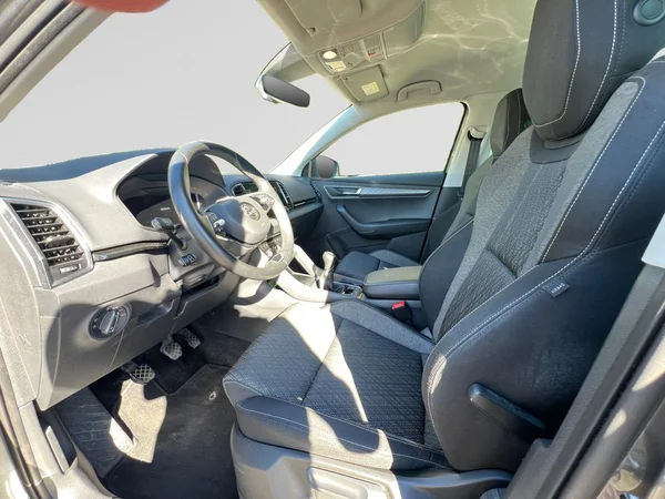 SKODA Karoq (2022) — foto 22 van 24