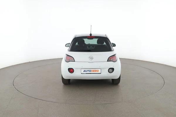 Opel Adam (2017) — foto 11 van 16