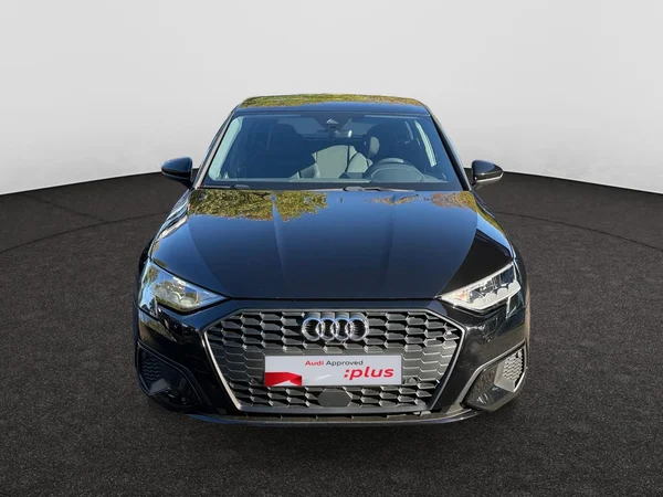 AUDI A3 Sportback (2022) — foto 2 van 18