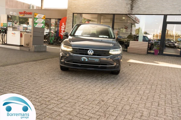 Volkswagen Tiguan (2021) — foto 35 van 39