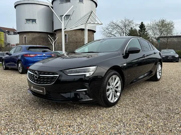 Opel Insignia 0fad6b97-ab97-4250-9f64-76e132b80603