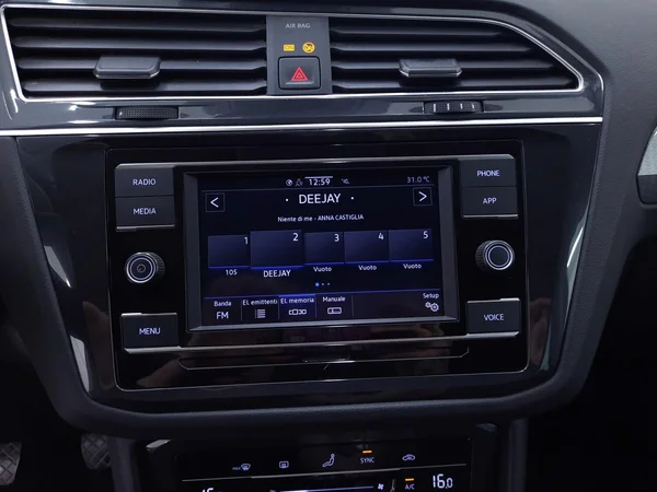 Volkswagen Tiguan (2023) — foto 37 van 37