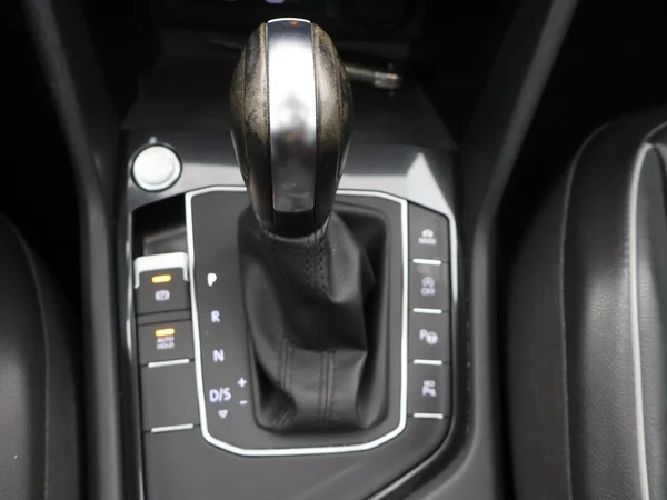 VOLKSWAGEN Tiguan Allspace (2021) — foto 9 van 31