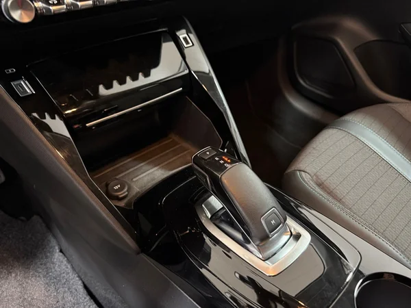 Peugeot 208 (2020) — foto 9 van 29