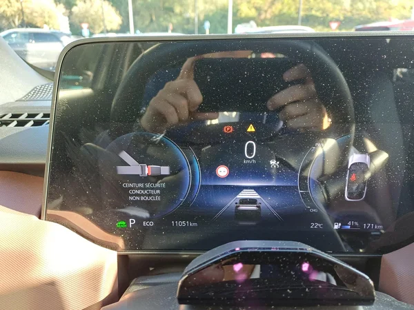 Suzuki e Vitara (2026) — foto 4 van 22