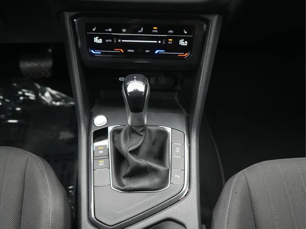 VOLKSWAGEN Tiguan Allspace (2022) — foto 18 van 43