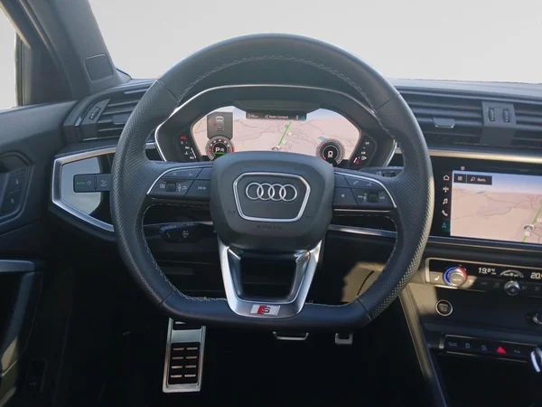 AUDI Q3 (2024) — foto 3 van 20