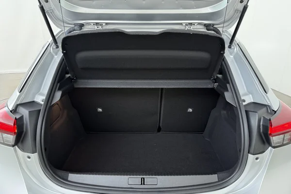 Opel Corsa (2025) — foto 12 van 16