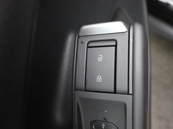 VOLKSWAGEN T-Roc (2025) — foto 13 van 20