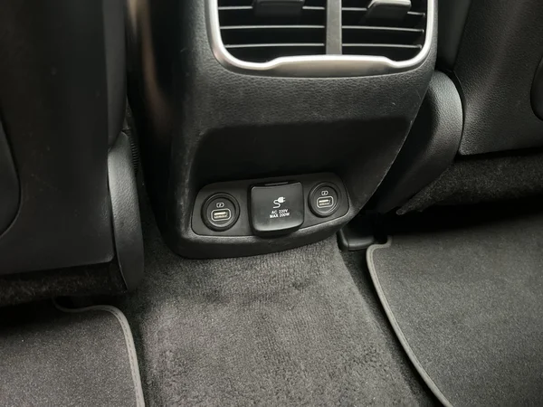 Hyundai Santa Fe (2021) — foto 14 van 23