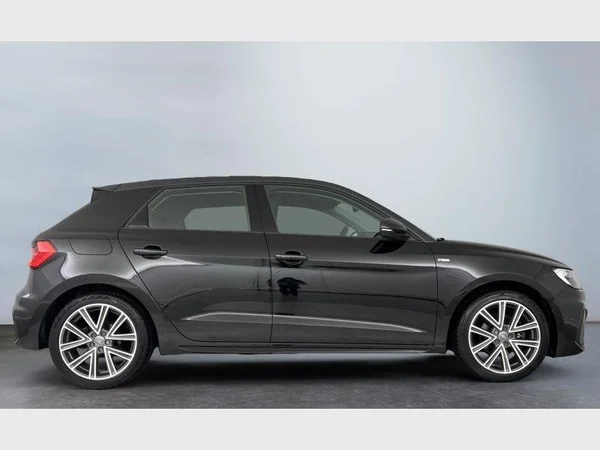 Audi A1 Sportback (2020) — foto 20 van 26