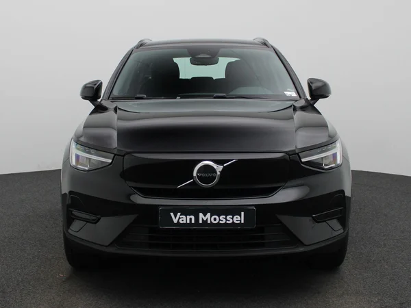 Volvo XC40 (2023) — foto 23 van 39
