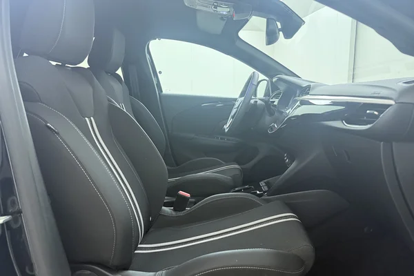 Opel Corsa (2023) — foto 20 van 22