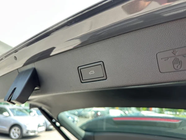 VOLKSWAGEN Golf VIII SW (2025) — foto 10 van 21