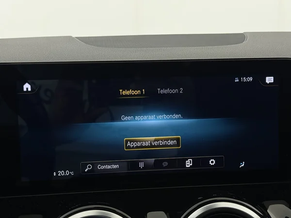 MERCEDES GLA 180 (2023) — foto 13 van 29