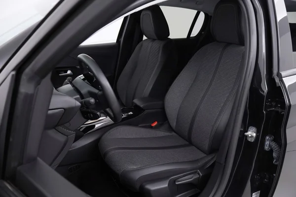 Peugeot E-208 (2025) — foto 4 van 64