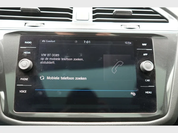 VOLKSWAGEN Tiguan Allspace (2018) — foto 8 van 32