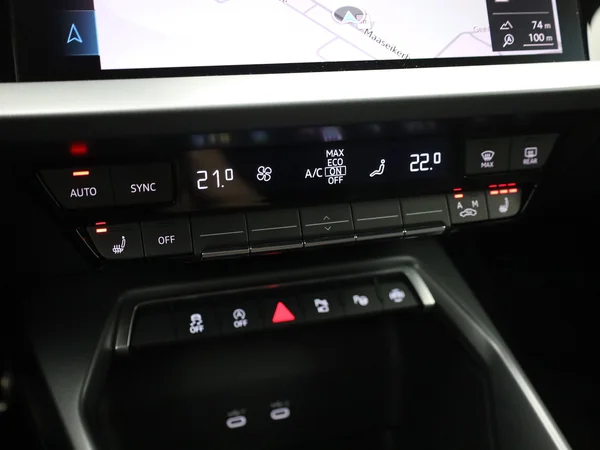 AUDI A3 Sportback (2025) — foto 10 van 21