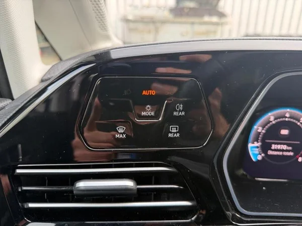 VOLKSWAGEN Caddy Maxi (2025) — foto 16 van 31