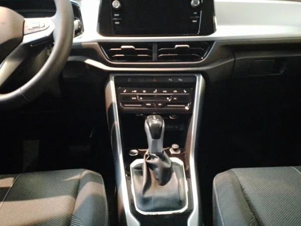 VOLKSWAGEN T-Roc (2025) — foto 4 van 23