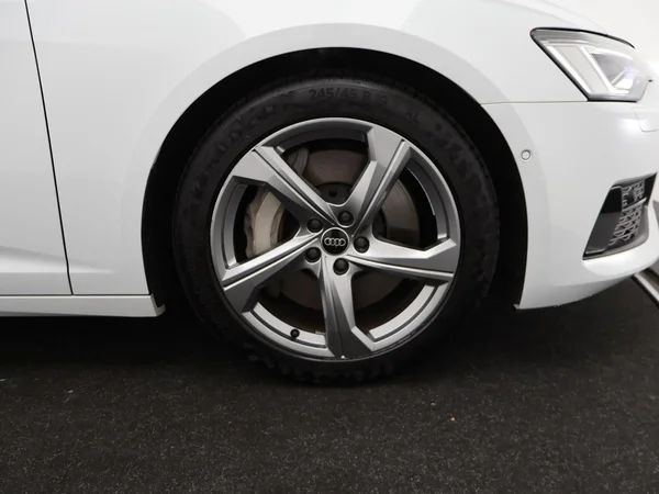 AUDI A6 SW PHEV (2024) — foto 14 van 30