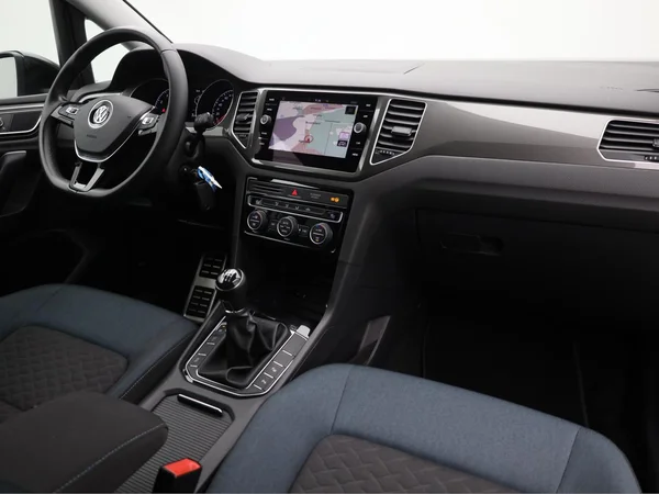 VOLKSWAGEN Golf Sportsvan (2020) — foto 13 van 19