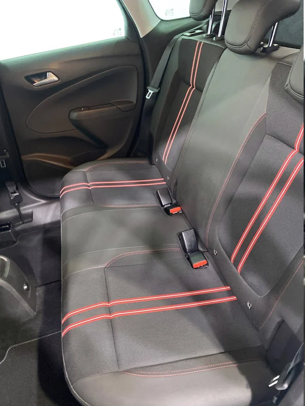 Opel Crossland (2021) — foto 52 van 64