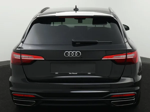 AUDI A4 Avant (2023) — foto 12 van 30
