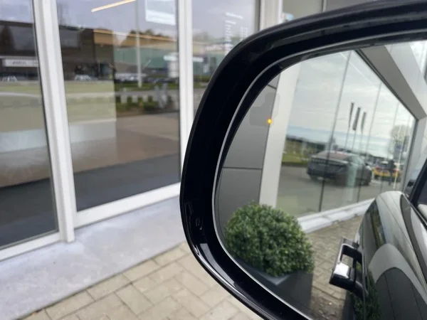 Land Rover Range Rover (2025) — foto 30 van 37