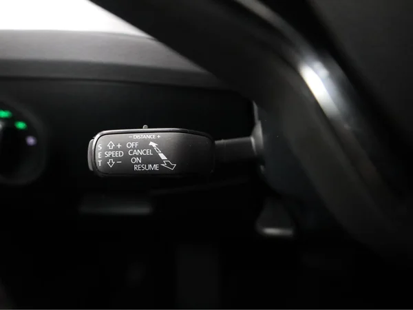 SKODA Superb Combi (2024) — foto 6 van 22