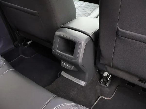 VOLKSWAGEN T-Cross (2025) — foto 4 van 28
