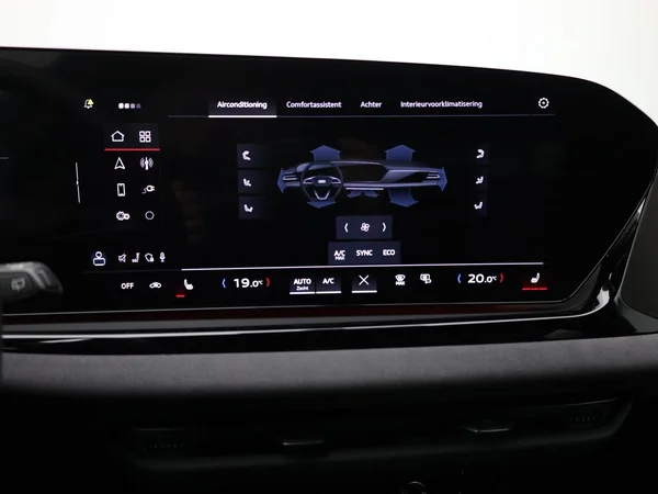 AUDI A5 Avant e-hybrid (PHEV) (2025) — foto 13 van 23