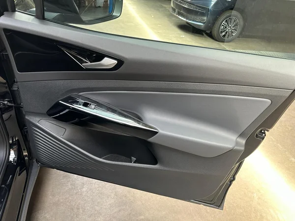 VOLKSWAGEN ID.4 (2026) — foto 9 van 23